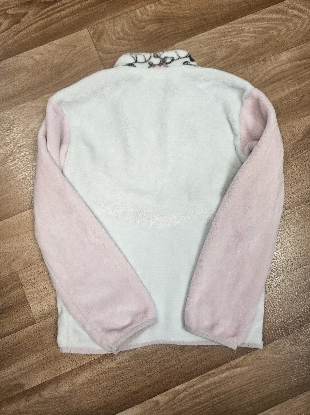 Squishmallows Girl's Fuzzy Pullover Jacket in White and Light Pink Size Large - Picture 2 of 5